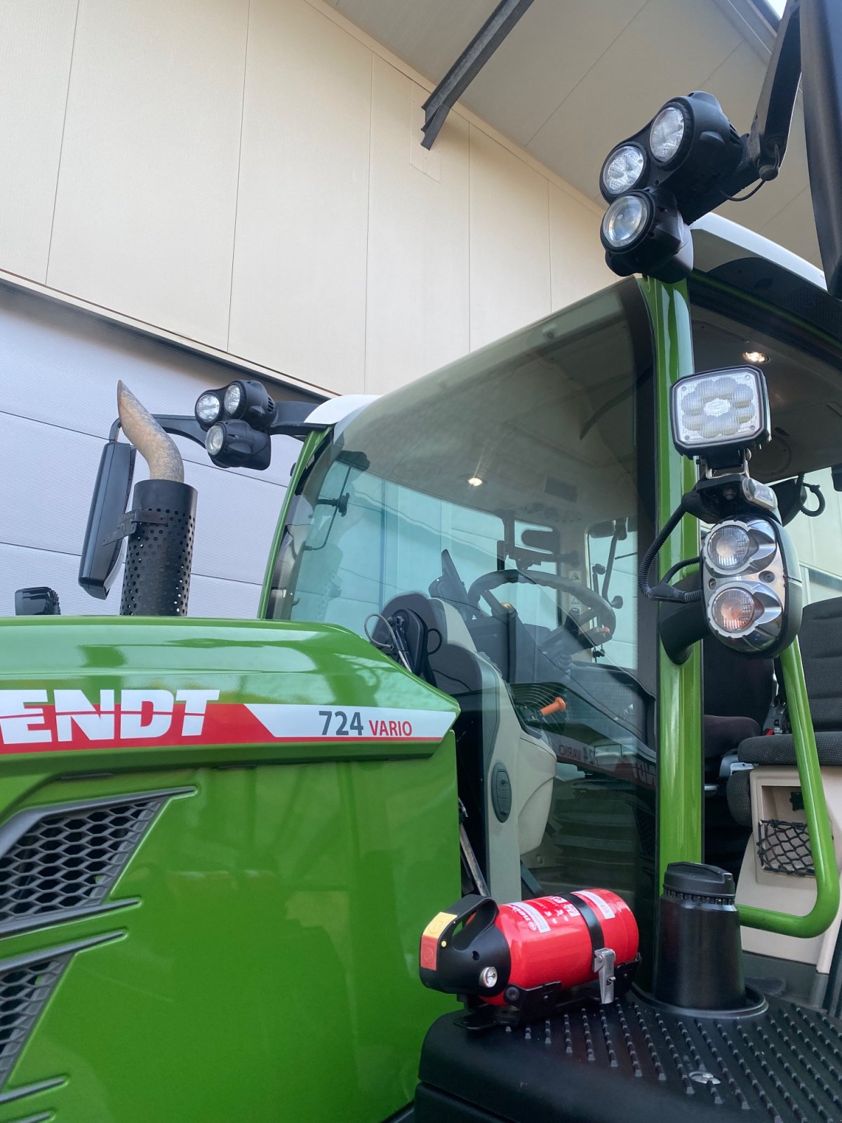 Traktor des Typs Fendt 724 Vario Gen.6 Profi+ Setting2 Profiplus RTK Evolution 193 Ltr. LED (kein 722 720 718), Gebrauchtmaschine in Weigendorf (Bild 11)