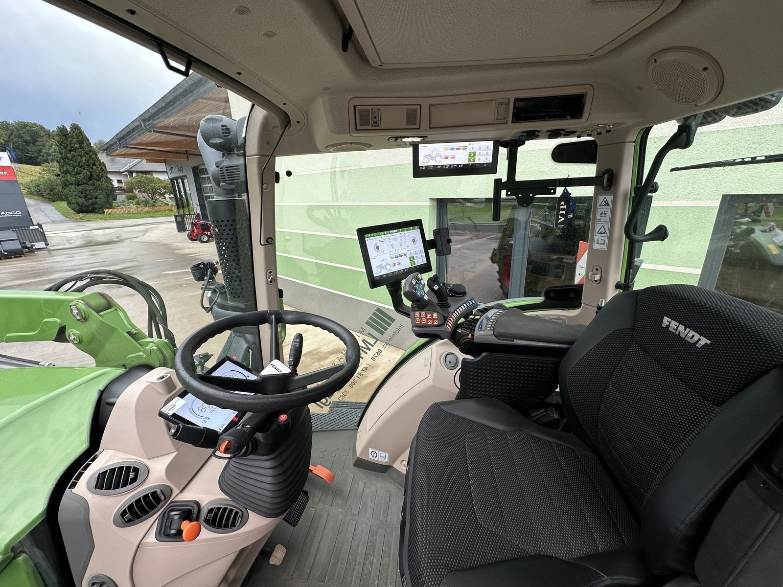 Traktor tipa Fendt 724 Vario Gen6 Profi+ Setting2, Gebrauchtmaschine u Hürm (Slika 13)