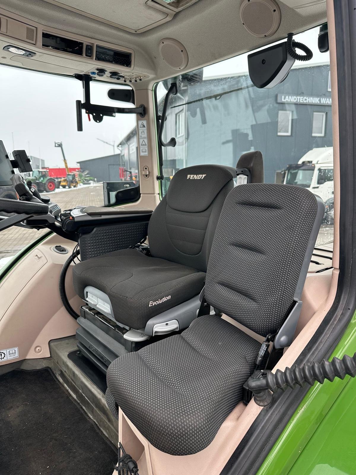 Traktor tipa Fendt 724 Vario Gen6 Profi, Gebrauchtmaschine u Wanderup (Slika 11)