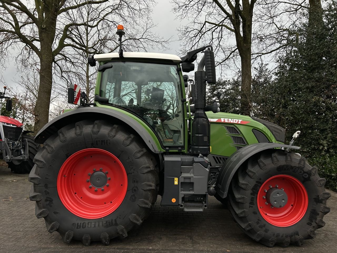 Traktor tipa Fendt 724 Vario Gen6 ProfiPlus s, Gebrauchtmaschine u Achterveld (Slika 2)