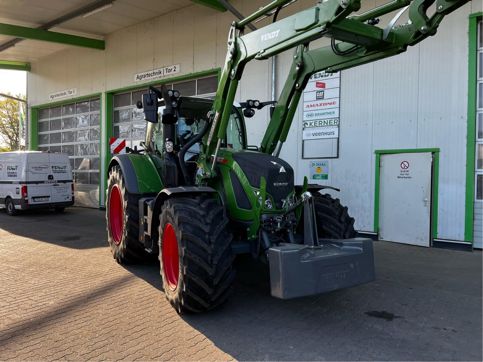 Traktor typu Fendt 724 Vario Gen6 ProfiPlus, Gebrauchtmaschine w Bad Oldesloe (Zdjęcie 2)