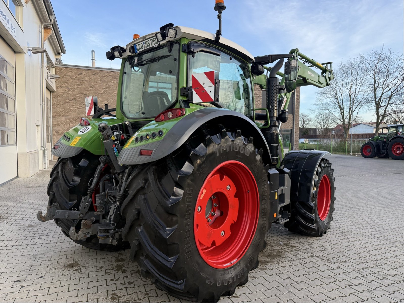 Traktor des Typs Fendt 724 Vario Gen6 ProfiPlus, Gebrauchtmaschine in Bad Oldesloe (Bild 4)