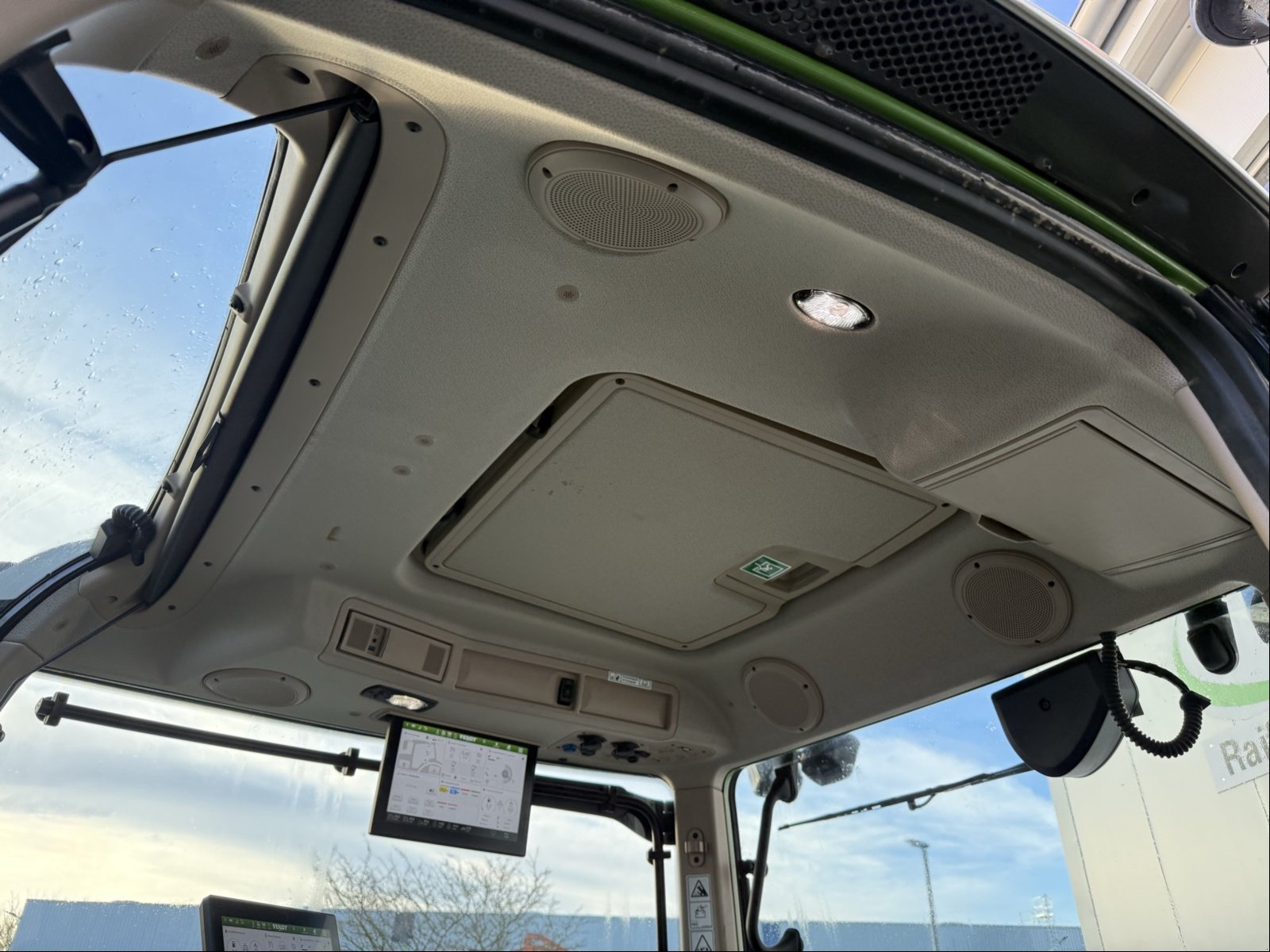 Traktor des Typs Fendt 724 Vario Gen6 ProfiPlus, Gebrauchtmaschine in Bad Oldesloe (Bild 15)