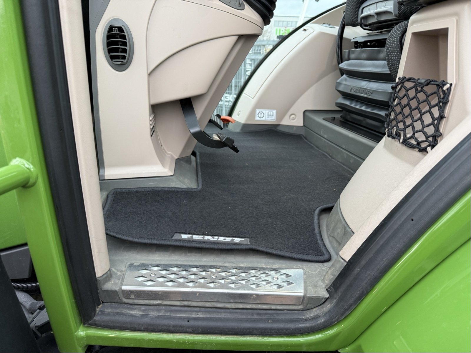 Traktor del tipo Fendt 724 Vario Gen6 ProfiPlus, Gebrauchtmaschine en Elmenhorst-Lanken (Imagen 15)