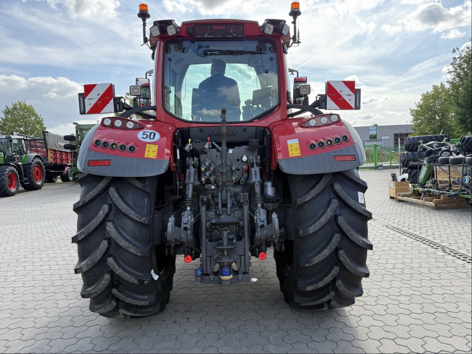 Traktor typu Fendt 724 Vario Gen6 ProfiPlus, Gebrauchtmaschine w Bad Oldesloe (Zdjęcie 13)