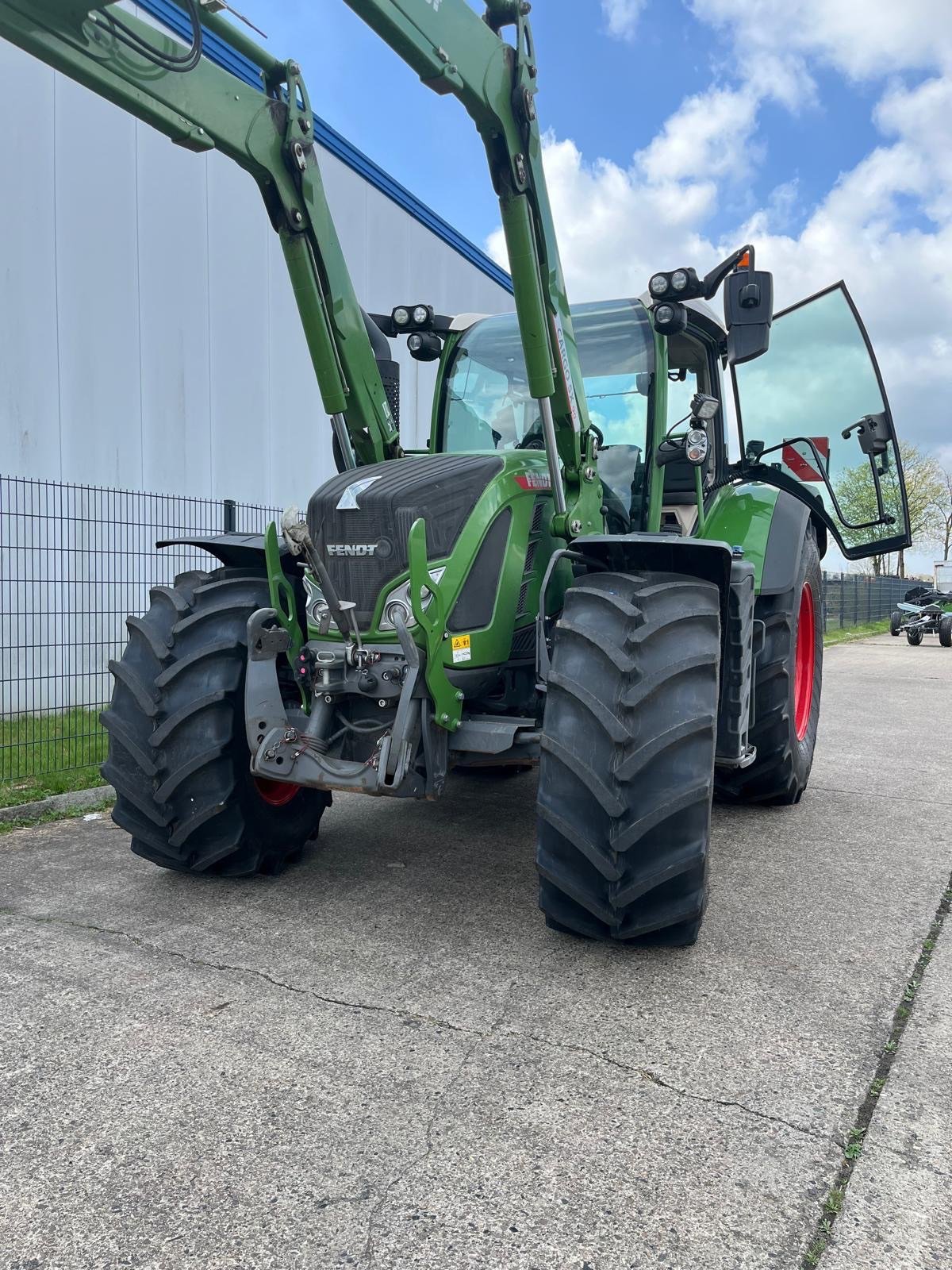 Traktor des Typs Fendt 724 Vario Gen6 ProfiPlus, Gebrauchtmaschine in Elmenhorst-Lanken (Bild 8)