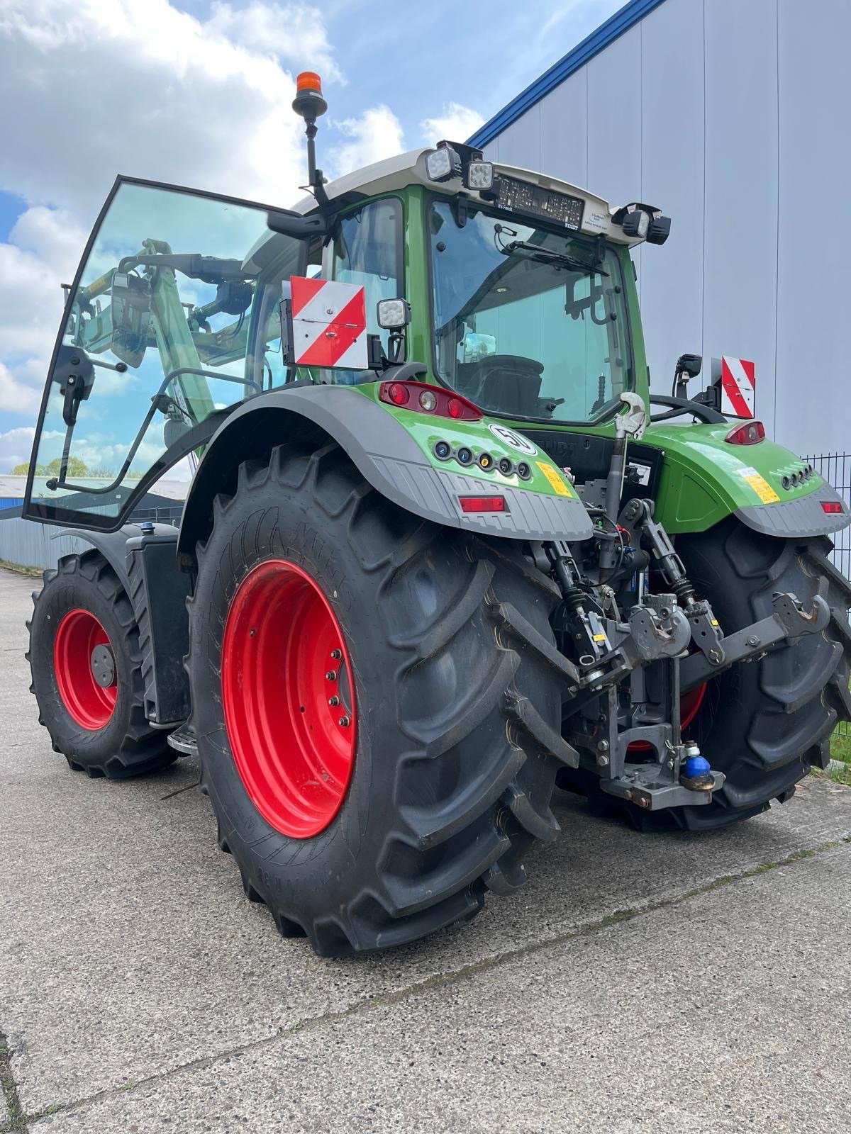 Traktor des Typs Fendt 724 Vario Gen6 ProfiPlus, Gebrauchtmaschine in Elmenhorst-Lanken (Bild 9)