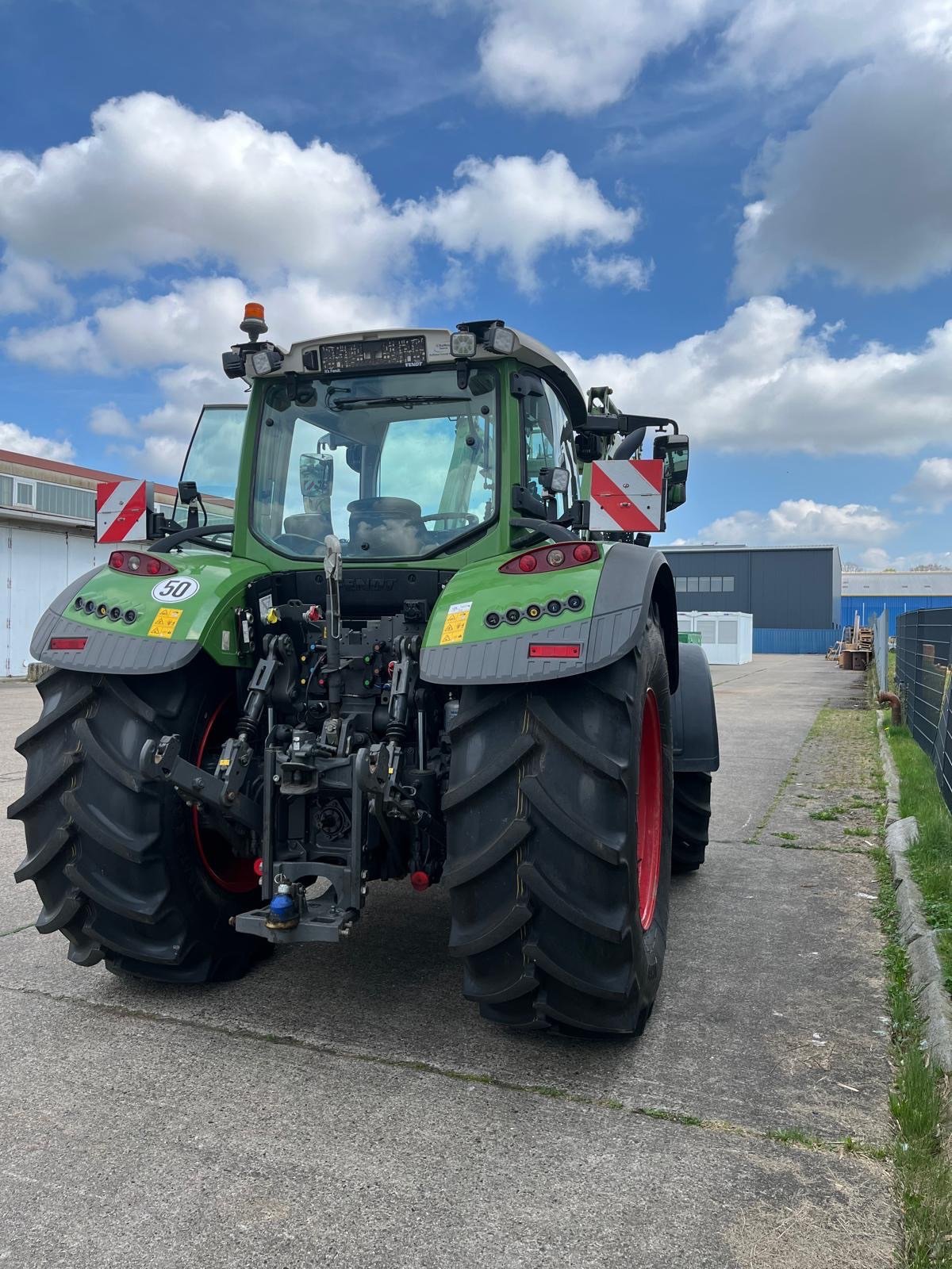 Traktor des Typs Fendt 724 Vario Gen6 ProfiPlus, Gebrauchtmaschine in Elmenhorst-Lanken (Bild 10)