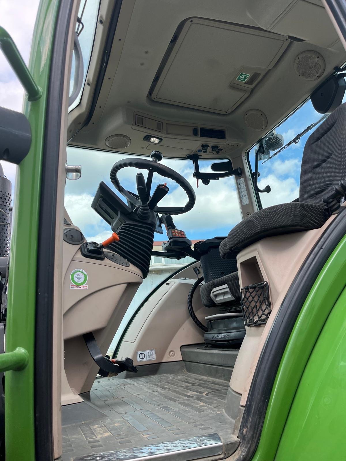 Traktor des Typs Fendt 724 Vario Gen6 ProfiPlus, Gebrauchtmaschine in Elmenhorst-Lanken (Bild 12)