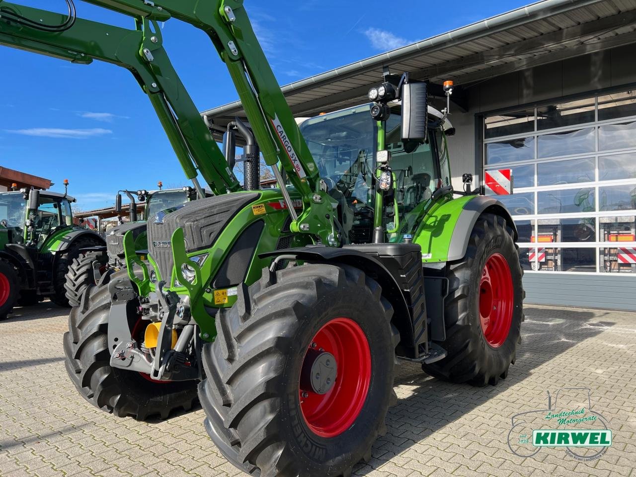 Traktor des Typs Fendt 724 Vario Gen6, Neumaschine in Blankenheim (Bild 3)