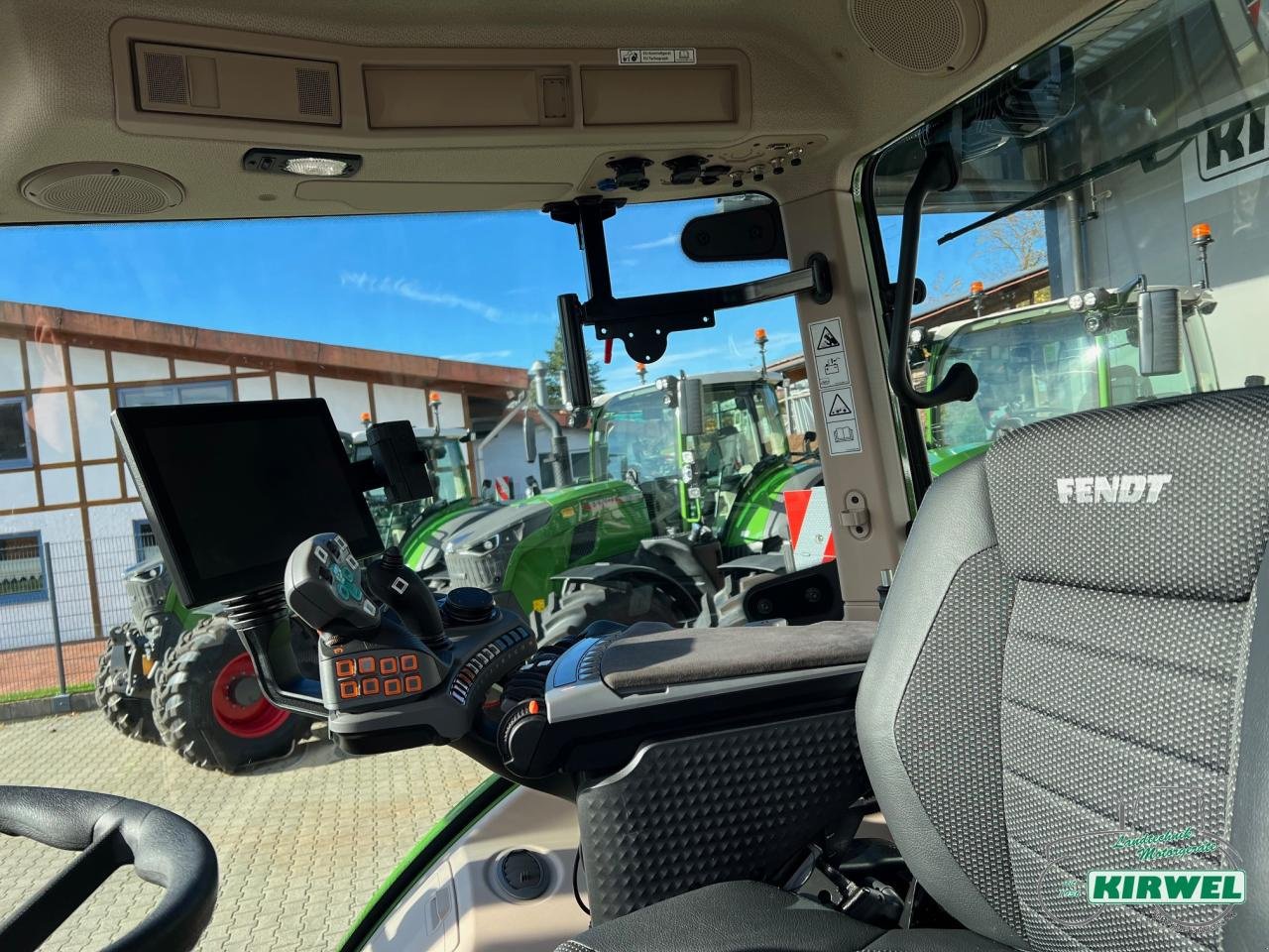 Traktor des Typs Fendt 724 Vario Gen6, Neumaschine in Blankenheim (Bild 12)