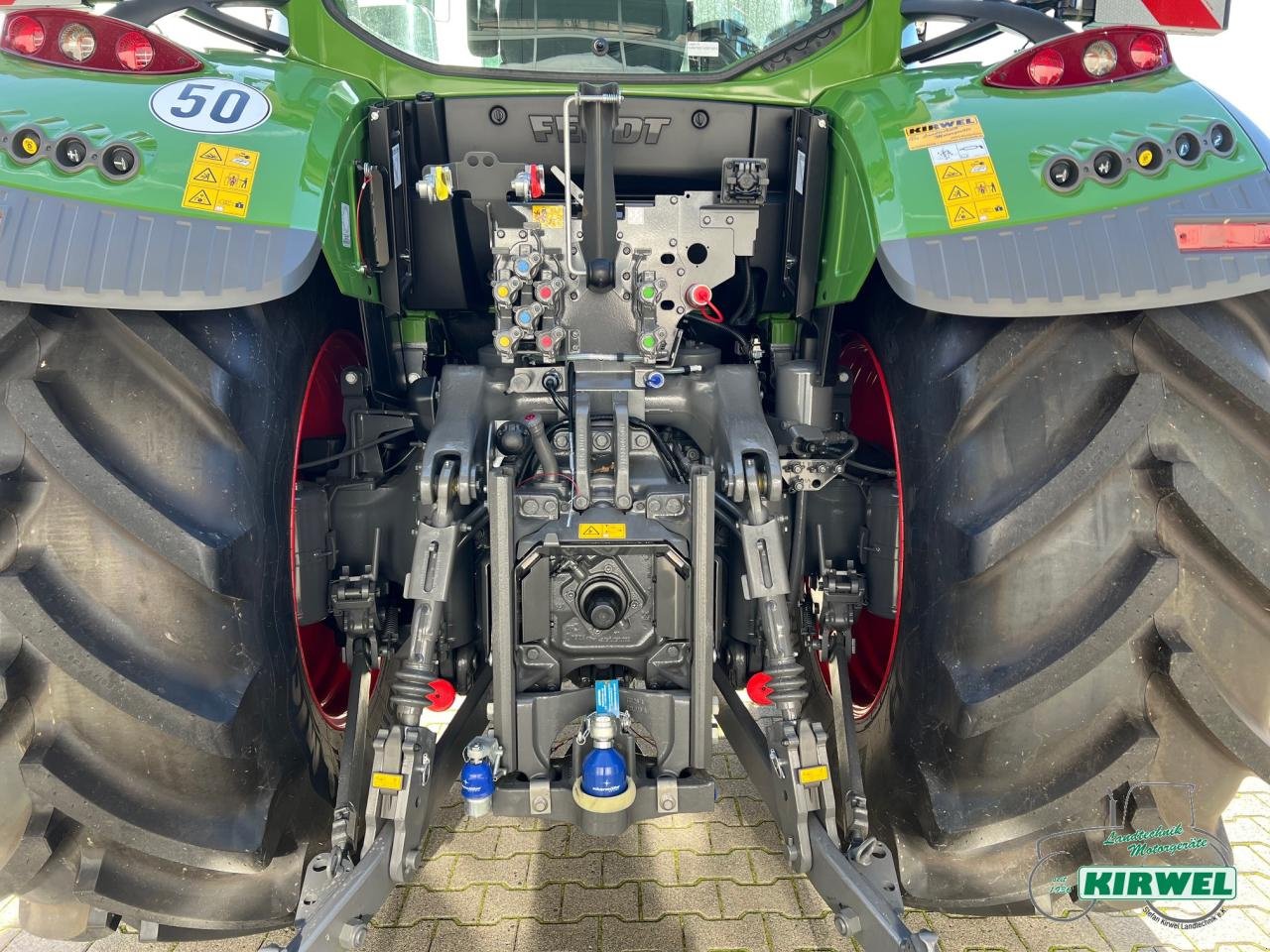 Traktor des Typs Fendt 724 Vario Gen6, Neumaschine in Blankenheim (Bild 13)