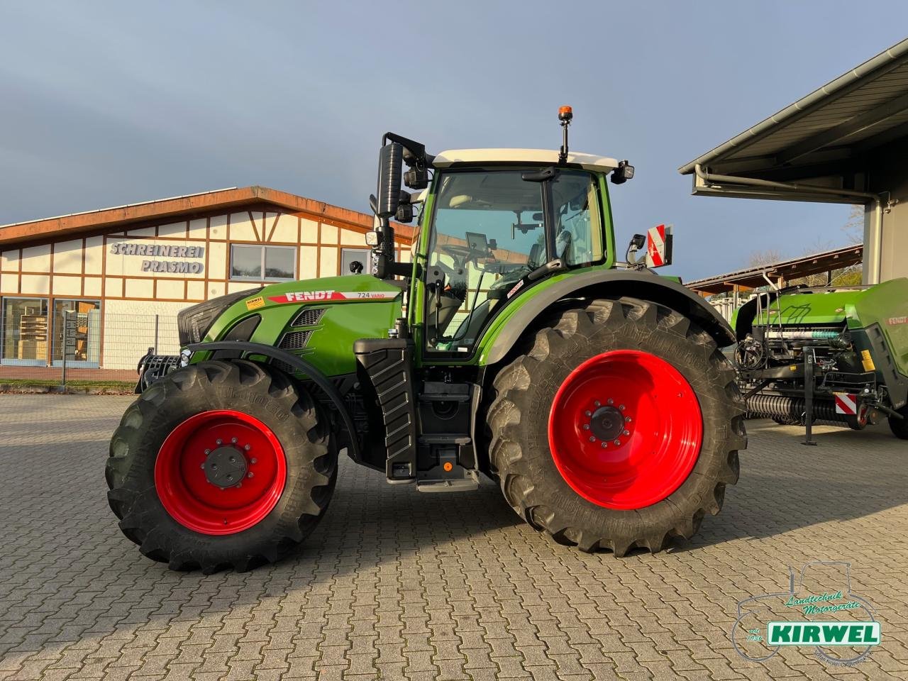 Traktor des Typs Fendt 724 Vario Gen6, Neumaschine in Blankenheim (Bild 4)