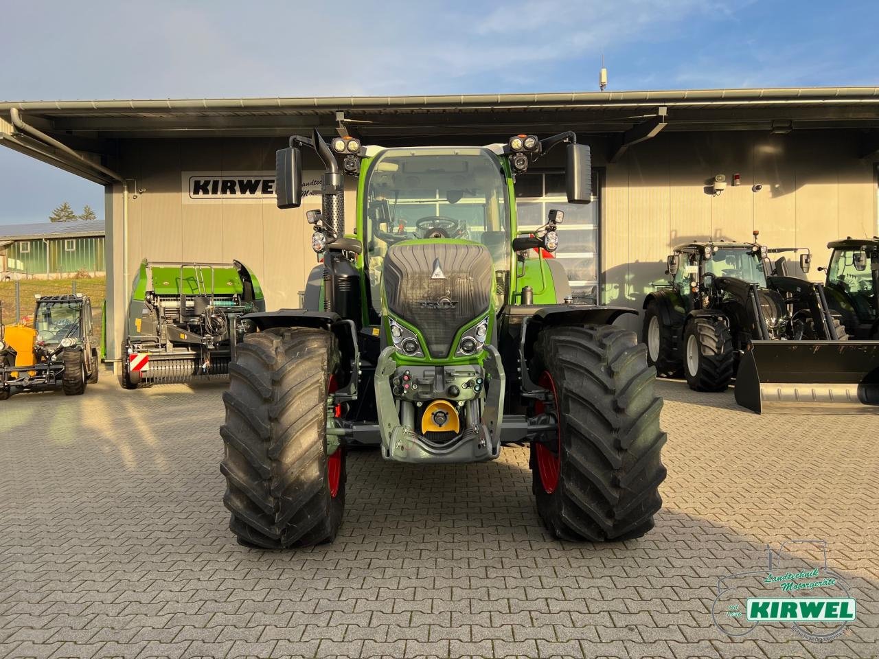Traktor des Typs Fendt 724 Vario Gen6, Neumaschine in Blankenheim (Bild 5)