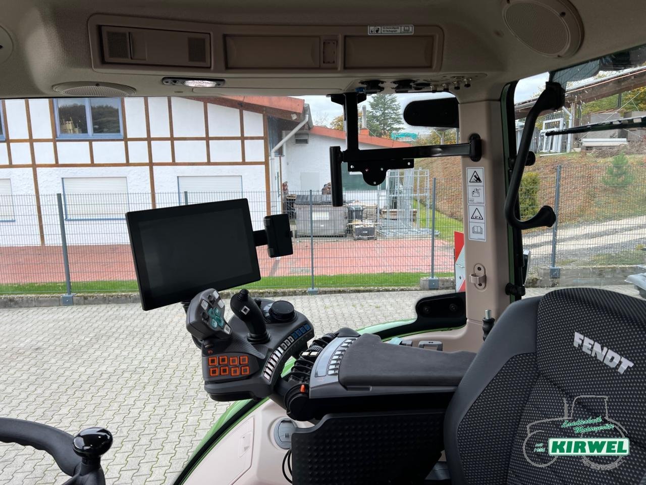 Traktor του τύπου Fendt 724 Vario Gen6, Neumaschine σε Blankenheim (Φωτογραφία 10)