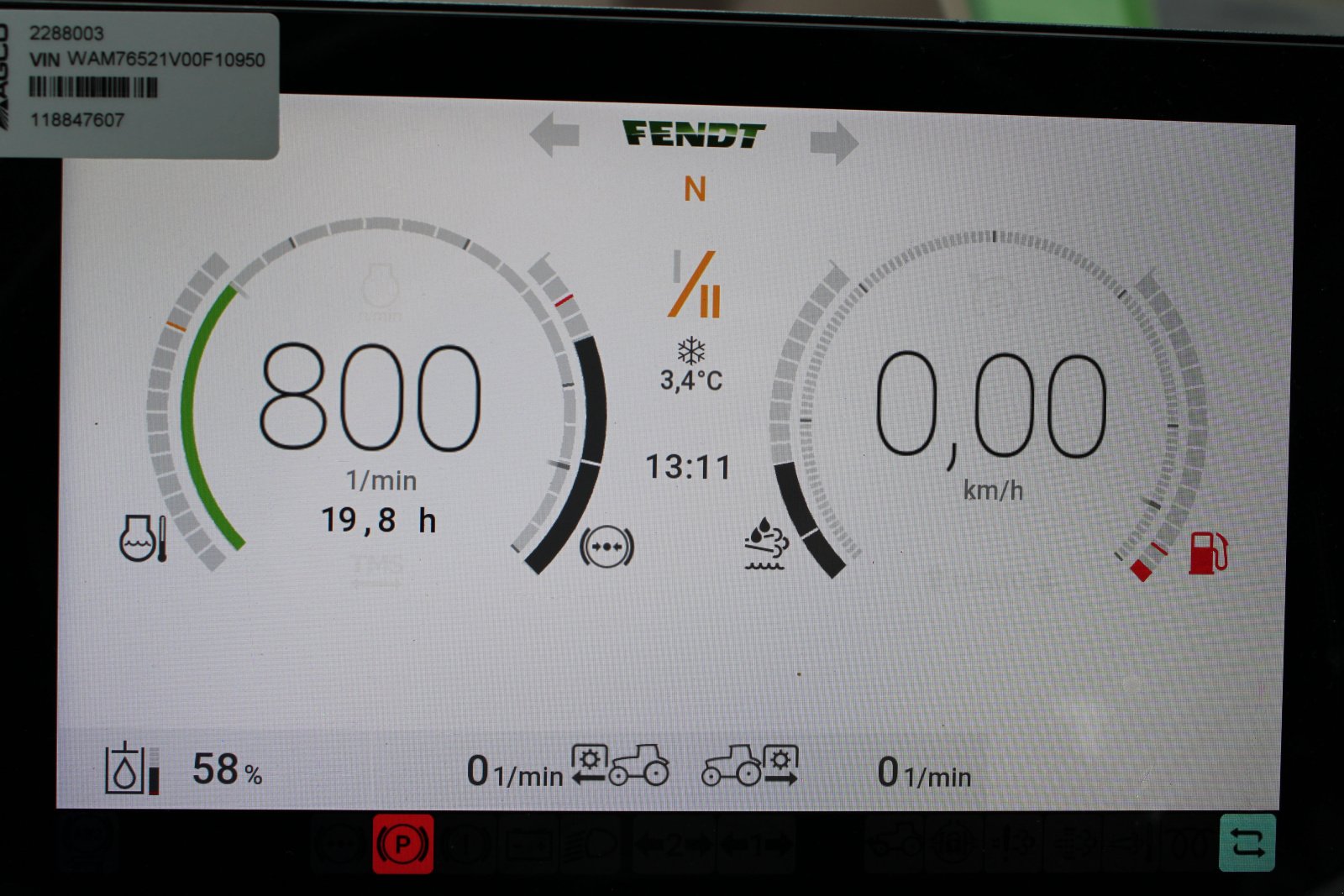 Traktor des Typs Fendt 724 Vario Gen6, Neumaschine in Holle- Grasdorf (Bild 21)