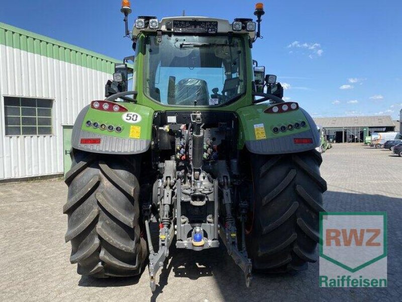 Traktor типа Fendt 724 Vario Gen6, Gebrauchtmaschine в Kruft (Фотография 3)