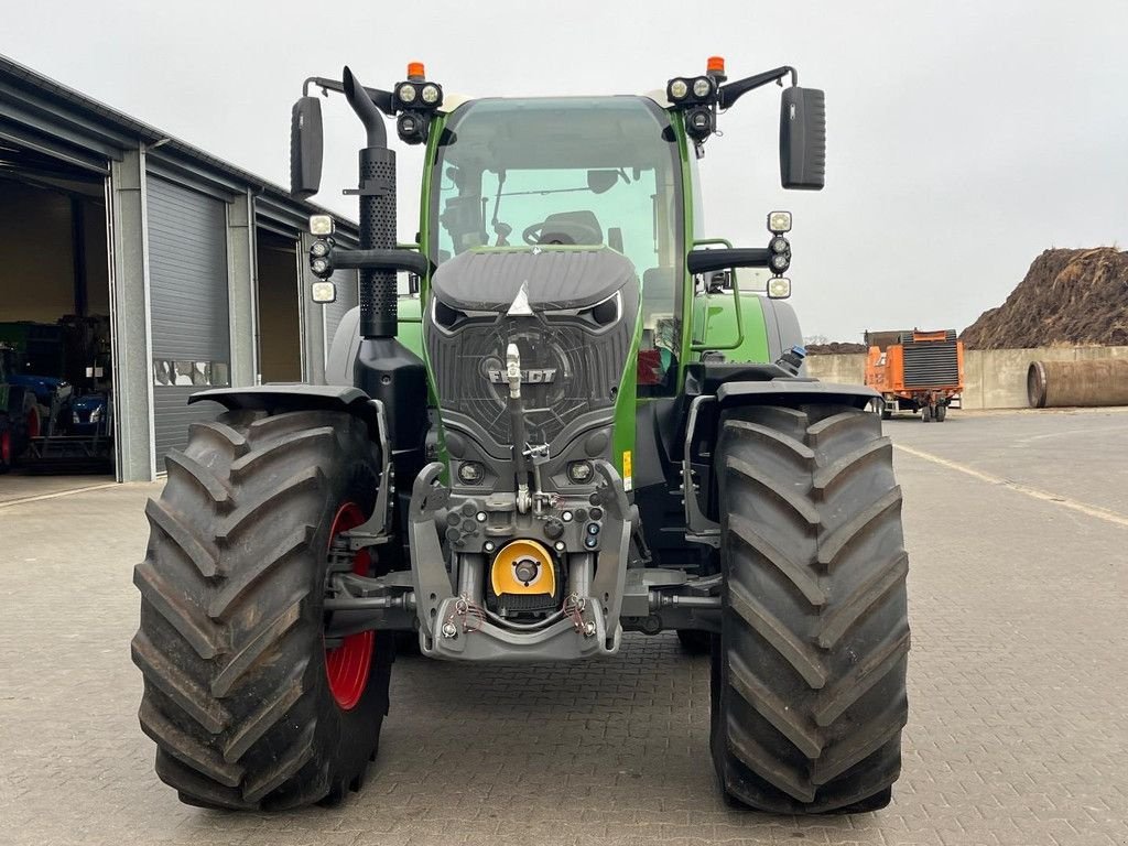Traktor от тип Fendt 724 Vario Gen7 Power Plus, Gebrauchtmaschine в Hapert (Снимка 5)