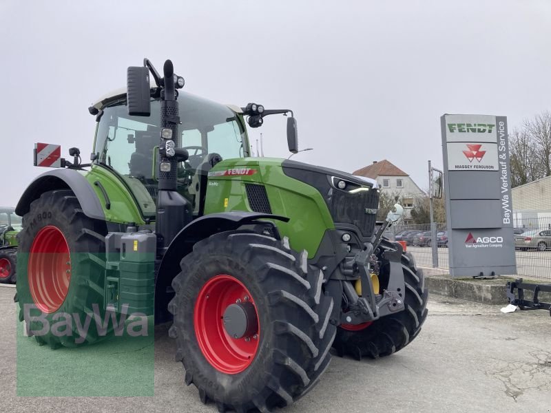 Traktor of the type Fendt 724 VARIO GEN7 PROFI PLUS, Gebrauchtmaschine in Dinkelsbühl (Picture 1)