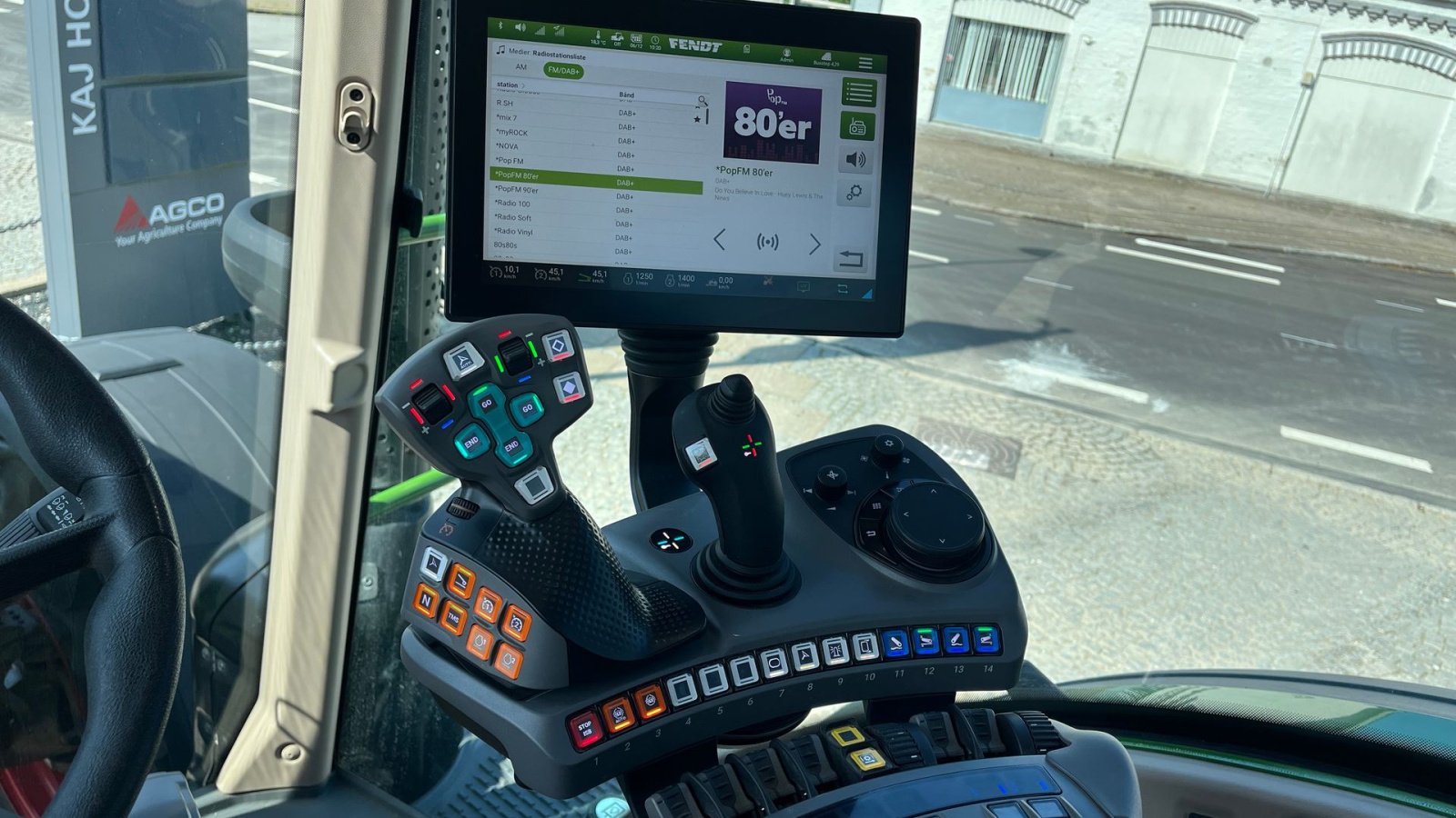 Traktor of the type Fendt 724 Vario Gen7 Profi+ Setting2, Gebrauchtmaschine in Rødekro (Picture 8)