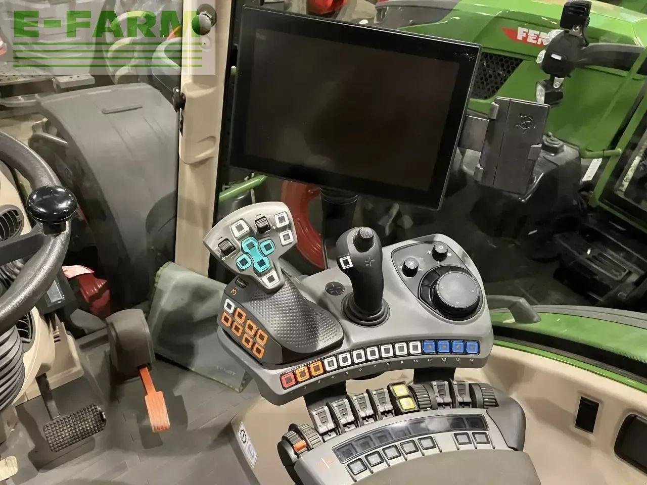 Traktor του τύπου Fendt 724 vario gen7, Gebrauchtmaschine σε RANDERS SV (Φωτογραφία 9)