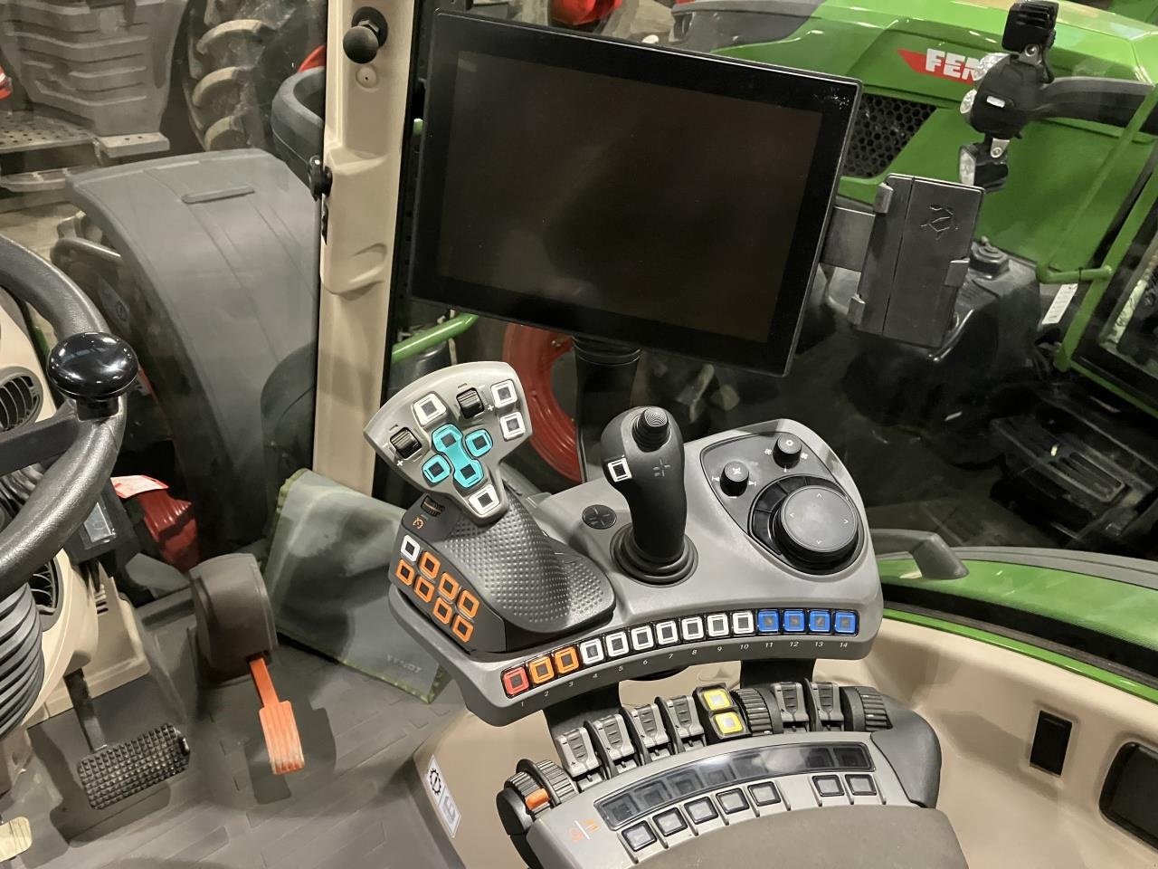 Traktor del tipo Fendt 724 VARIO GEN7, Gebrauchtmaschine In Randers SV (Immagine 9)