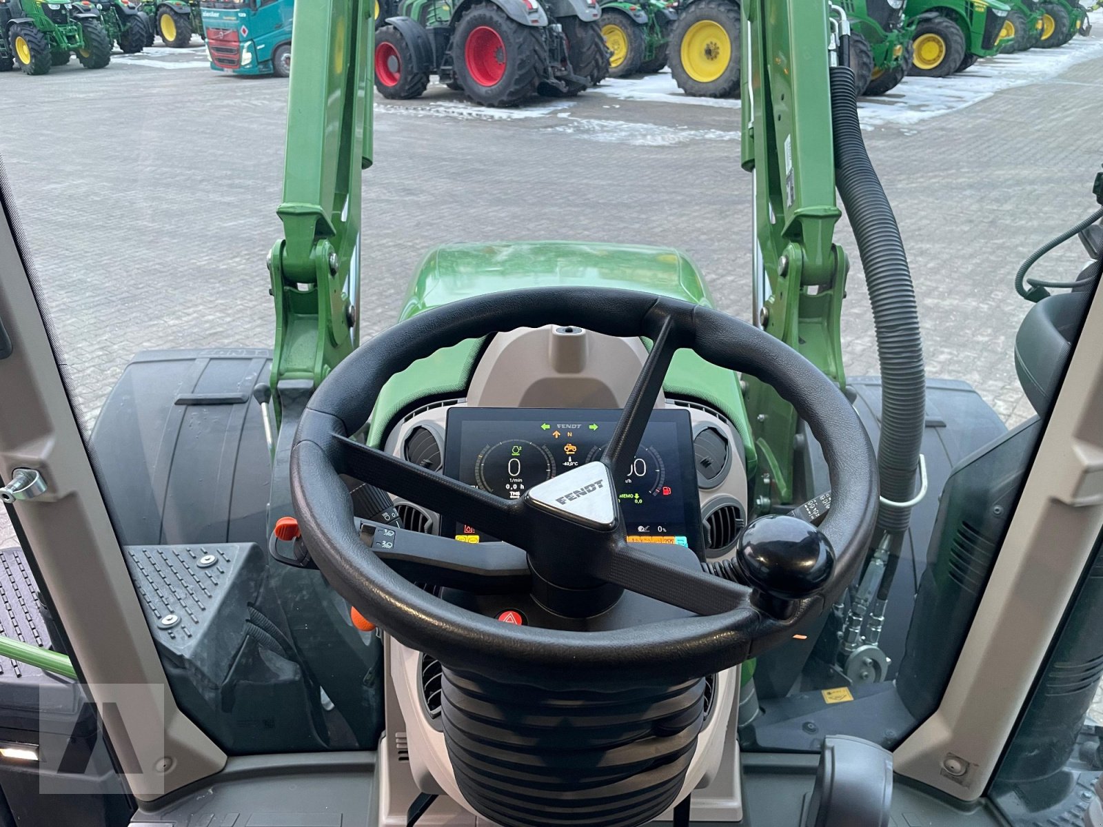 Traktor typu Fendt 724 Vario mit Frontlader, Gebrauchtmaschine w Regensburg (Zdjęcie 13)