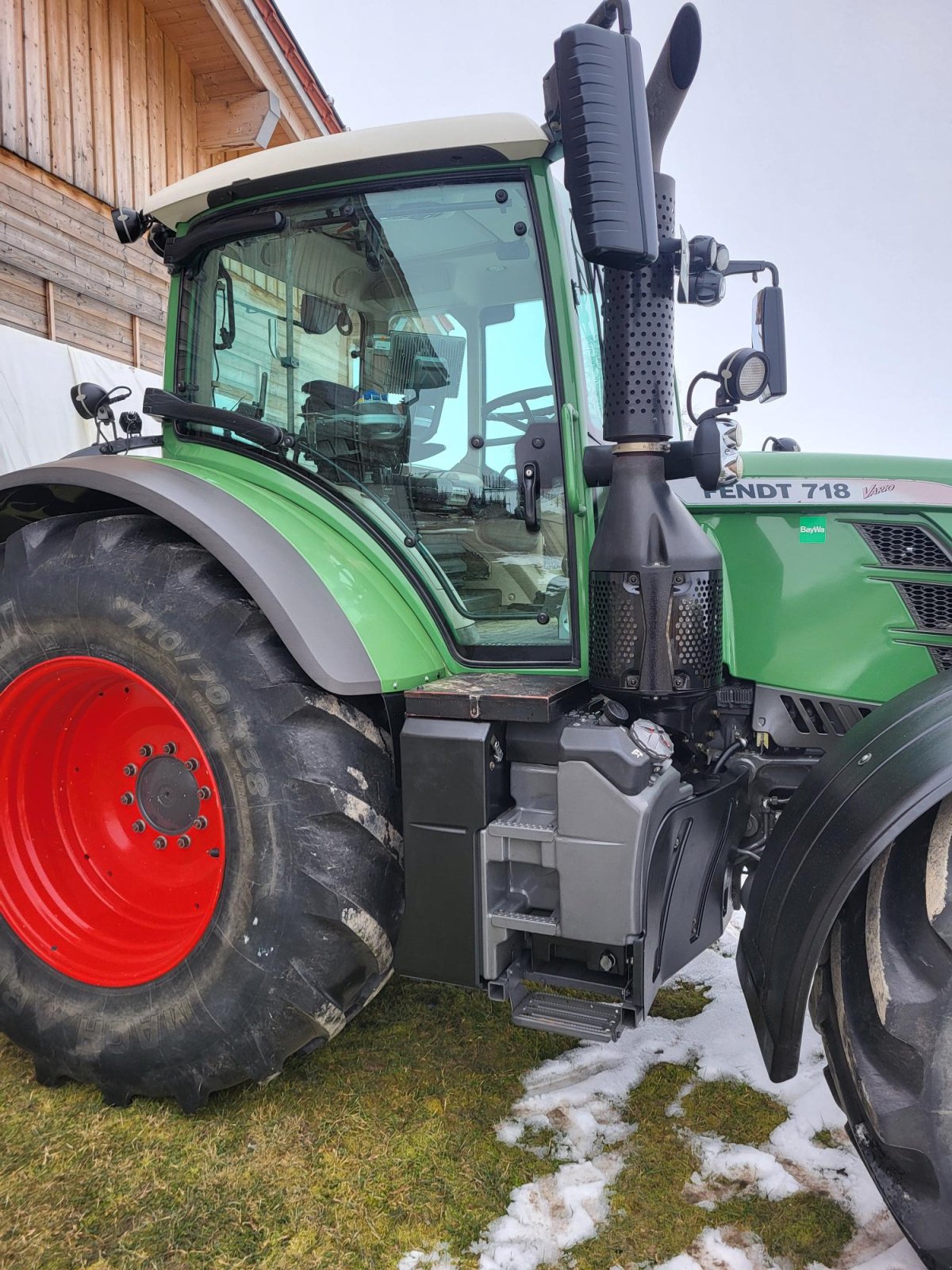 Traktor van het type Fendt 724 Vario Power, Gebrauchtmaschine in Truchtlaching (Foto 5)