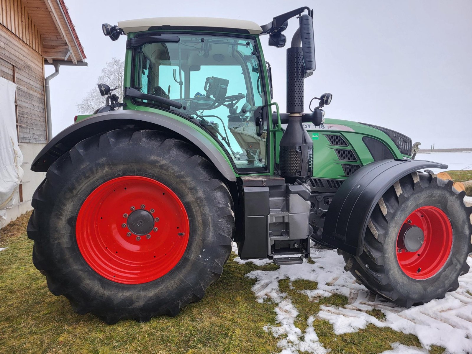 Traktor van het type Fendt 724 Vario Power, Gebrauchtmaschine in Truchtlaching (Foto 7)