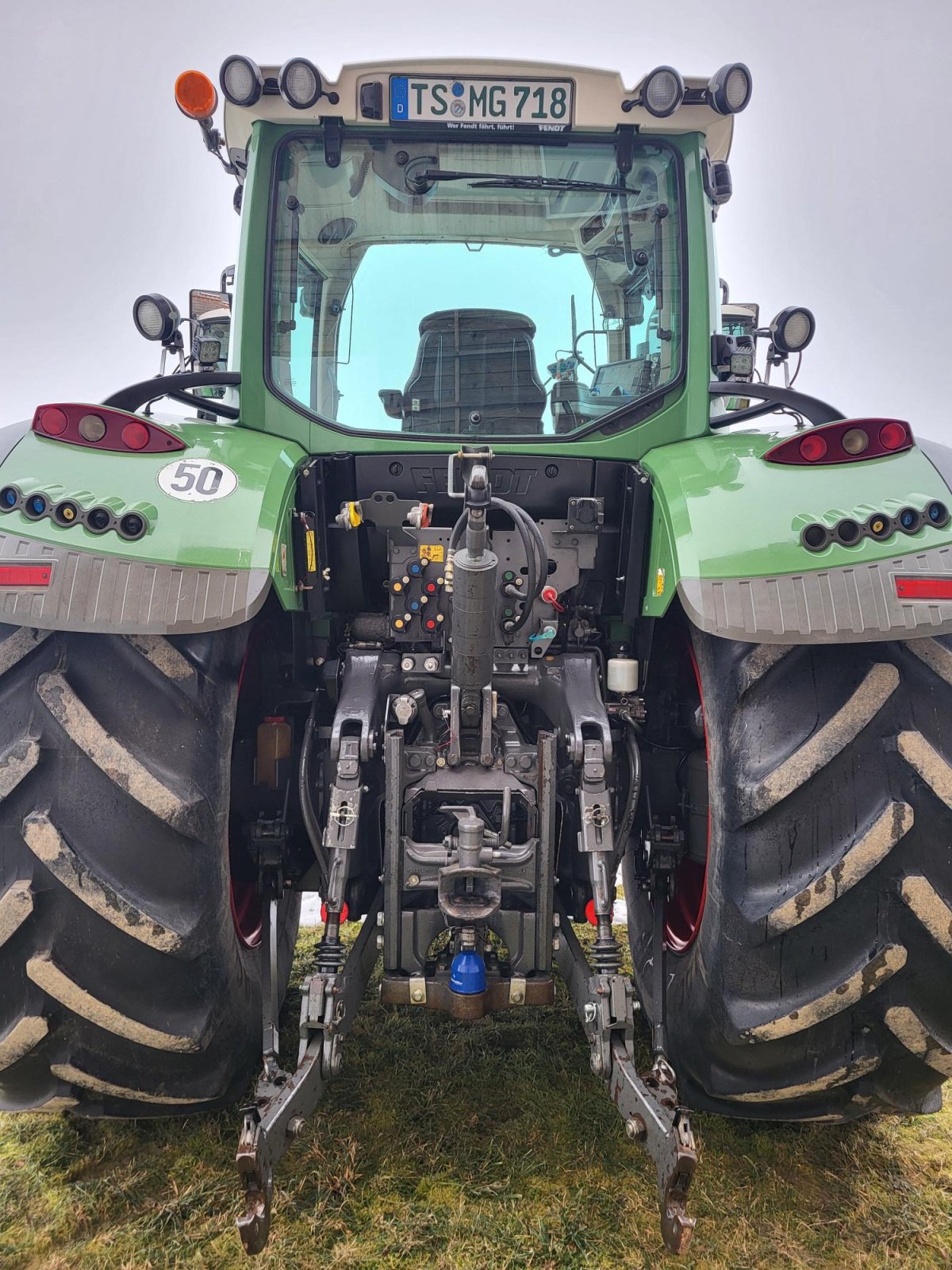 Traktor van het type Fendt 724 Vario Power, Gebrauchtmaschine in Truchtlaching (Foto 8)