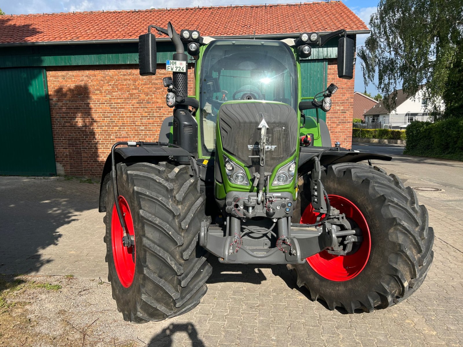 Traktor типа Fendt 724 Vario PowerPlus, Gebrauchtmaschine в Salzhemmendorf (Фотография 3)