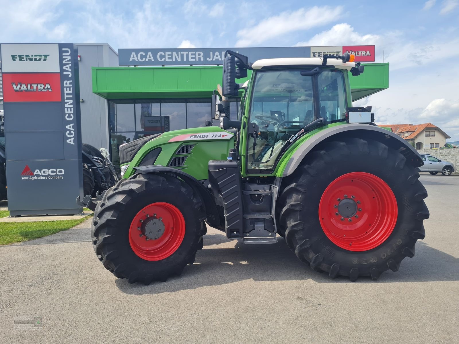 Traktor typu Fendt 724 Vario Profi+, Gebrauchtmaschine v Gerasdorf (Obrázek 2)