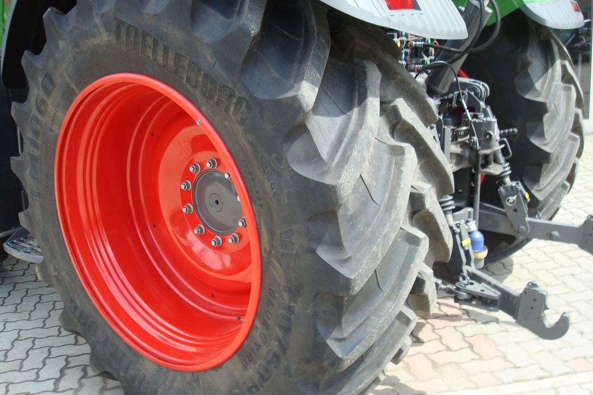 Traktor of the type Fendt 724 Vario Profi+, Vorführmaschine in Judenburg (Picture 20)