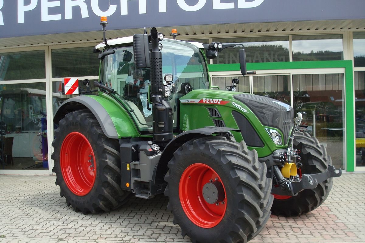 Traktor of the type Fendt 724 Vario Profi+, Vorführmaschine in Judenburg (Picture 1)