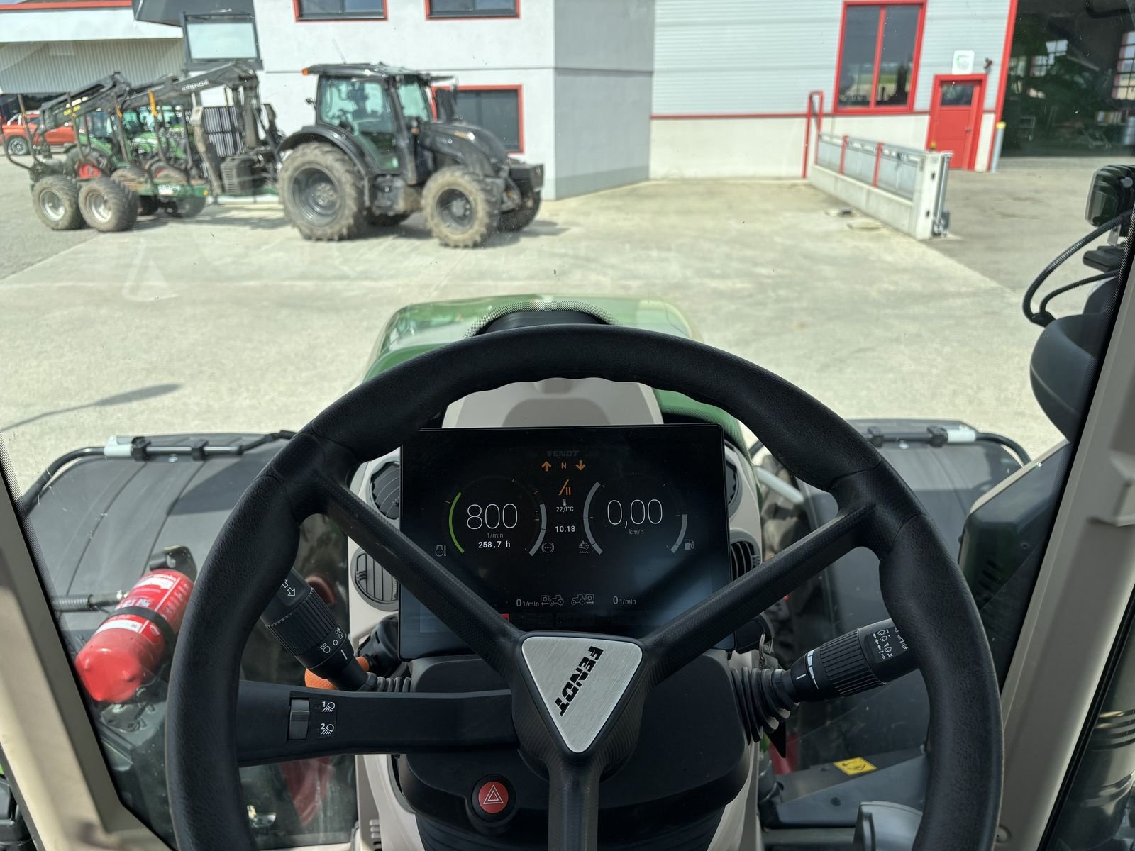 Traktor tipa Fendt 724 Vario Profi+, Vorführmaschine u Starrein (Slika 26)