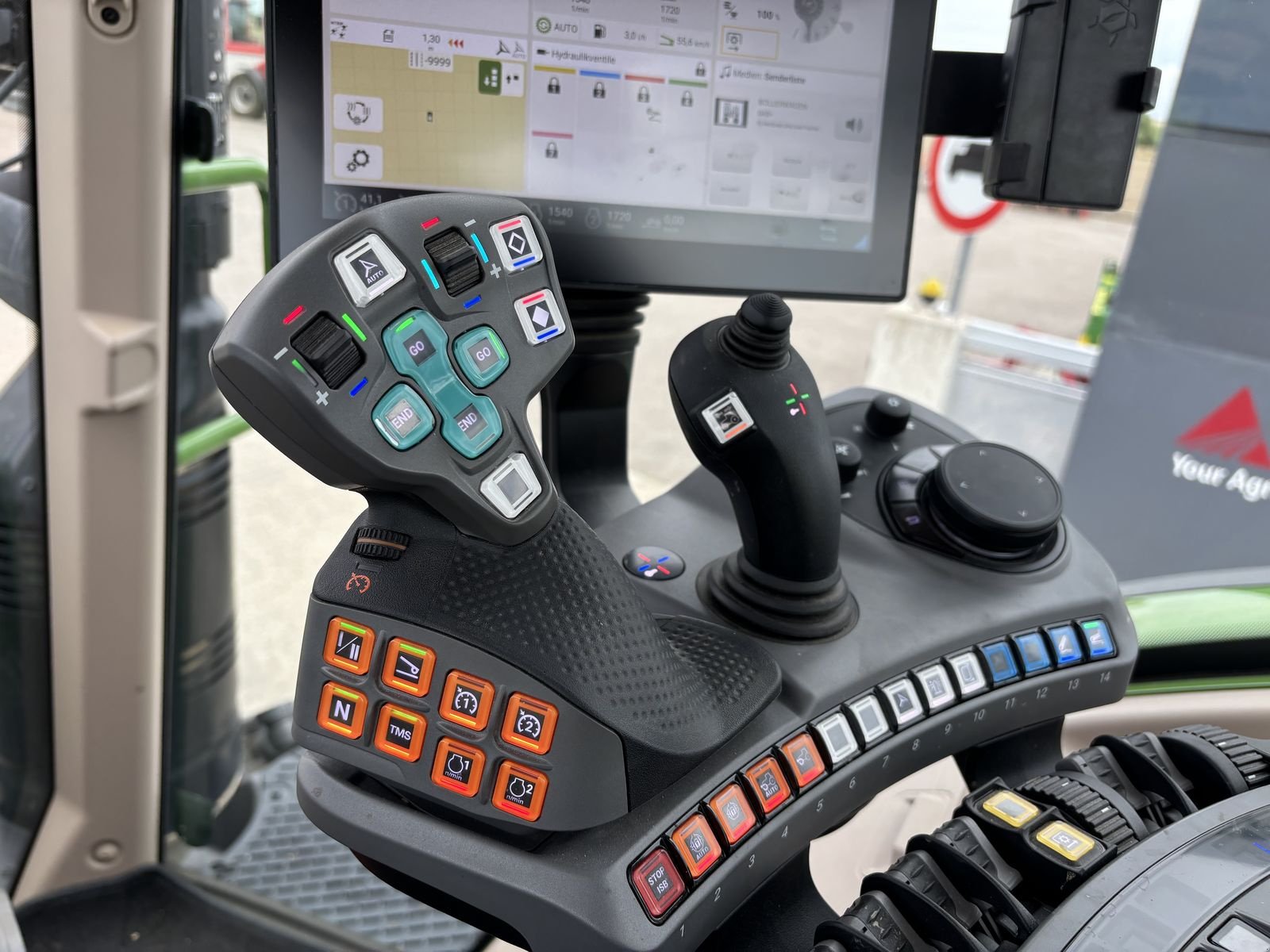 Traktor typu Fendt 724 Vario Profi+, Vorführmaschine v Starrein (Obrázek 15)