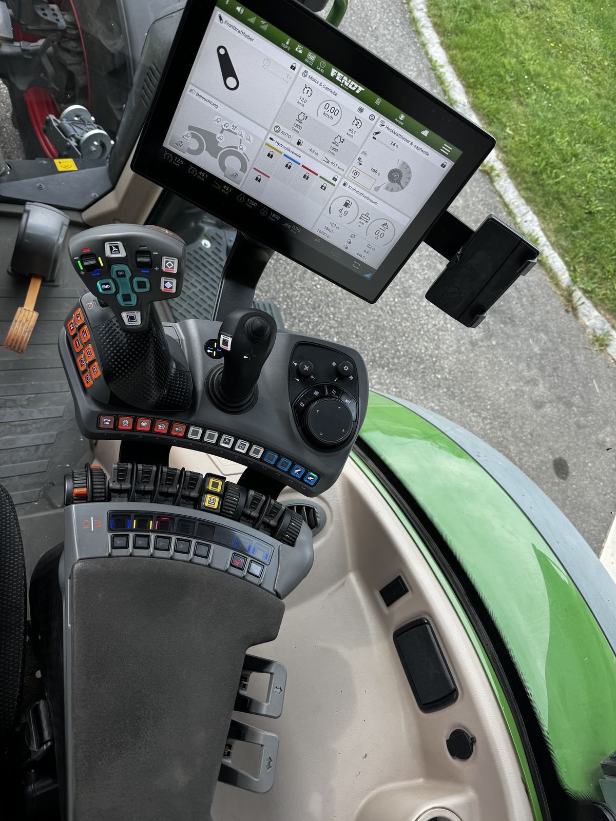 Traktor typu Fendt 724 Vario Profi+, Gebrauchtmaschine v Traberg (Obrázek 8)