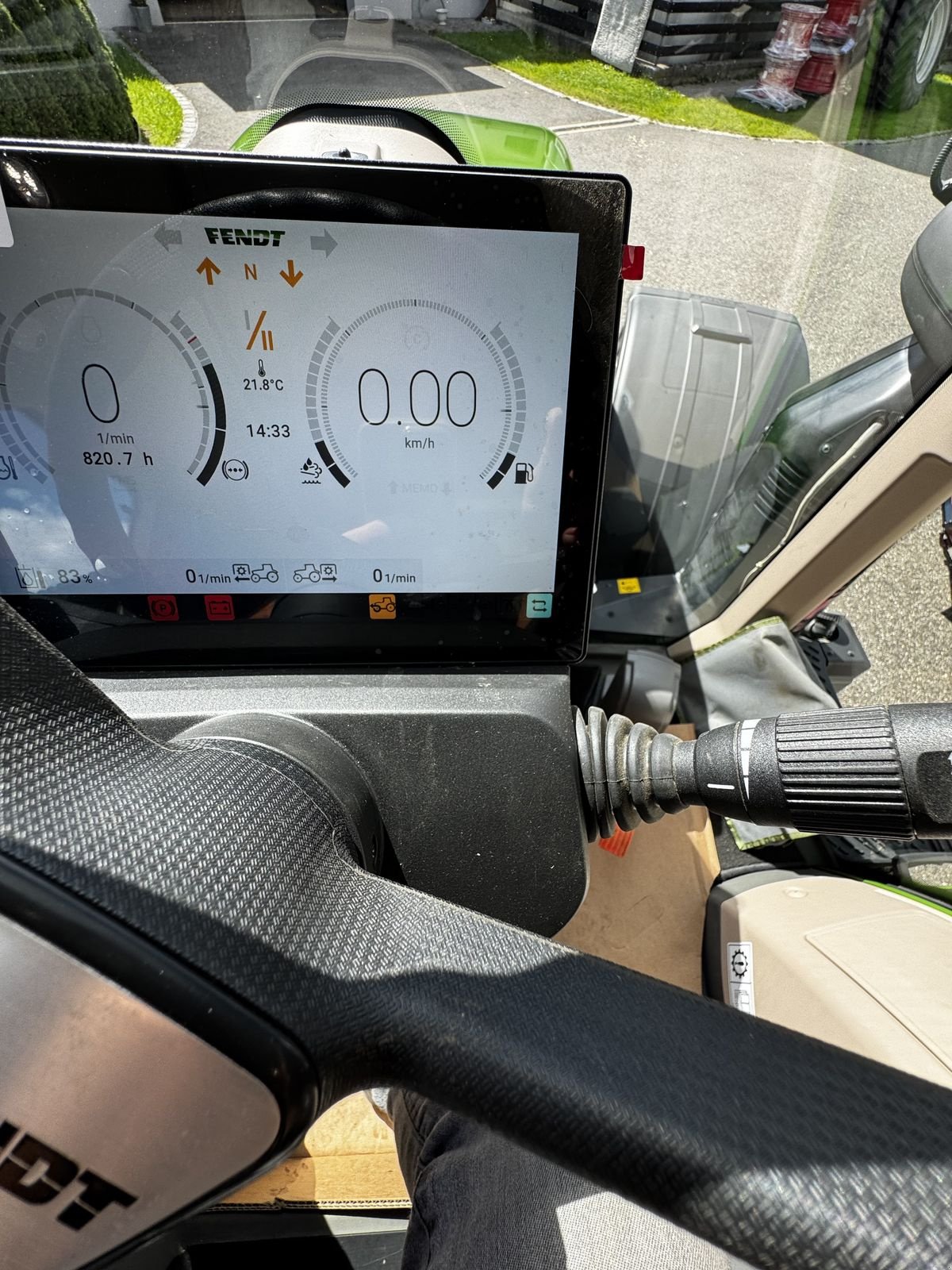 Traktor van het type Fendt 724 Vario Profi+, Vorführmaschine in Traberg (Foto 15)