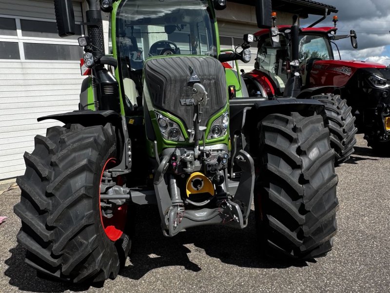 Traktor от тип Fendt 724 Vario Profi+, Vorführmaschine в Traberg
