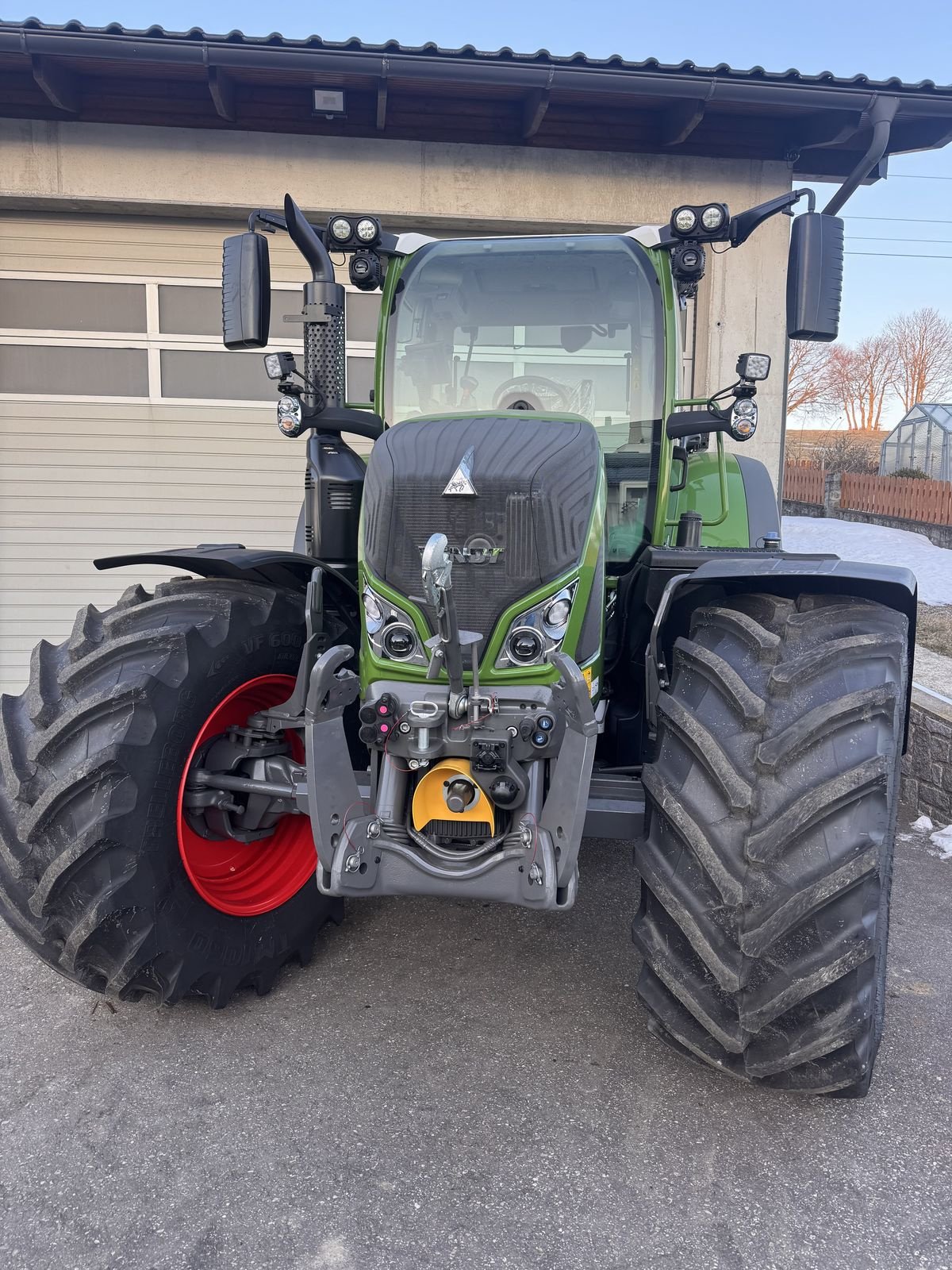 Traktor van het type Fendt 724 Vario Profi+, Neumaschine in Traberg (Foto 8)