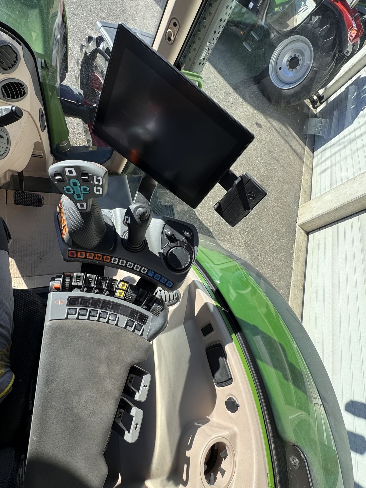 Traktor типа Fendt 724 Vario Profi+, Gebrauchtmaschine в Traberg (Фотография 15)