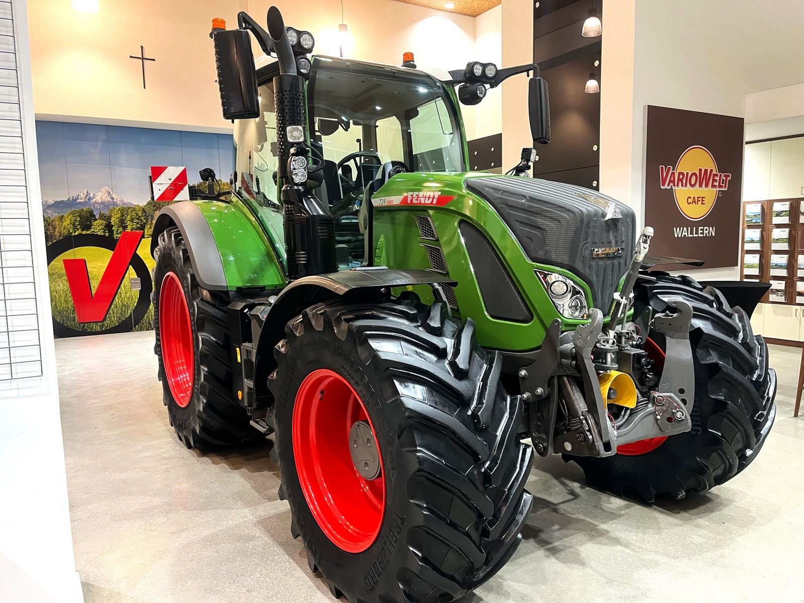 Traktor typu Fendt 724 Vario Profi+, Gebrauchtmaschine v Wallern (Obrázek 3)