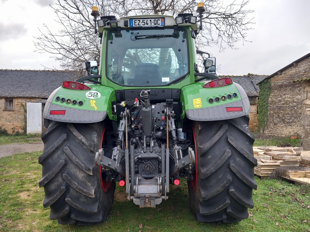 Traktor typu Fendt 724 VARIO PROFI +, Gebrauchtmaschine v Saint-Rémy (Obrázok 10)