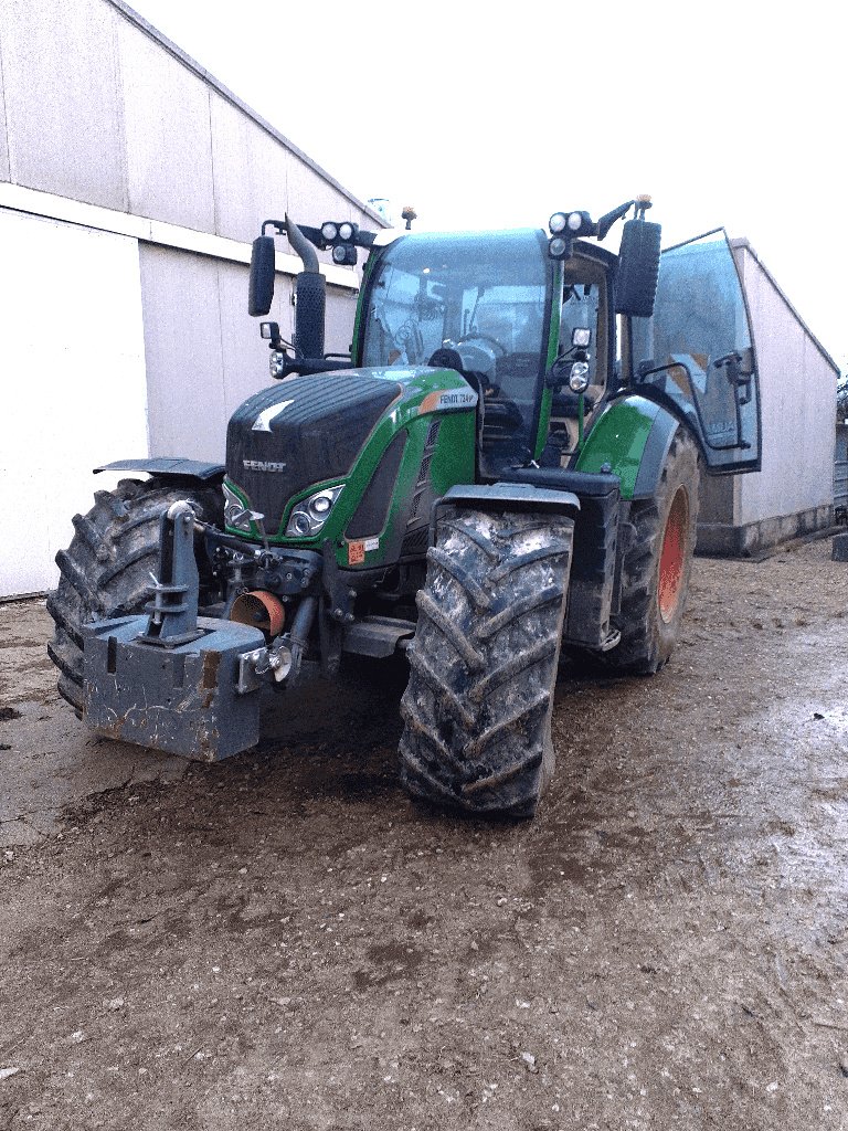 Traktor typu Fendt 724 VARIO PROFI +, Gebrauchtmaschine v Saint-Affrique (Obrázek 1)