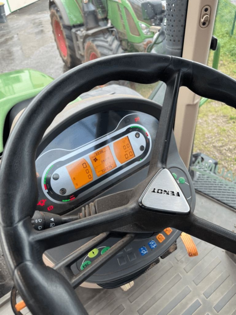 Traktor typu Fendt 724 VARIO PROFI +, Gebrauchtmaschine v Saint-Affrique (Obrázok 7)