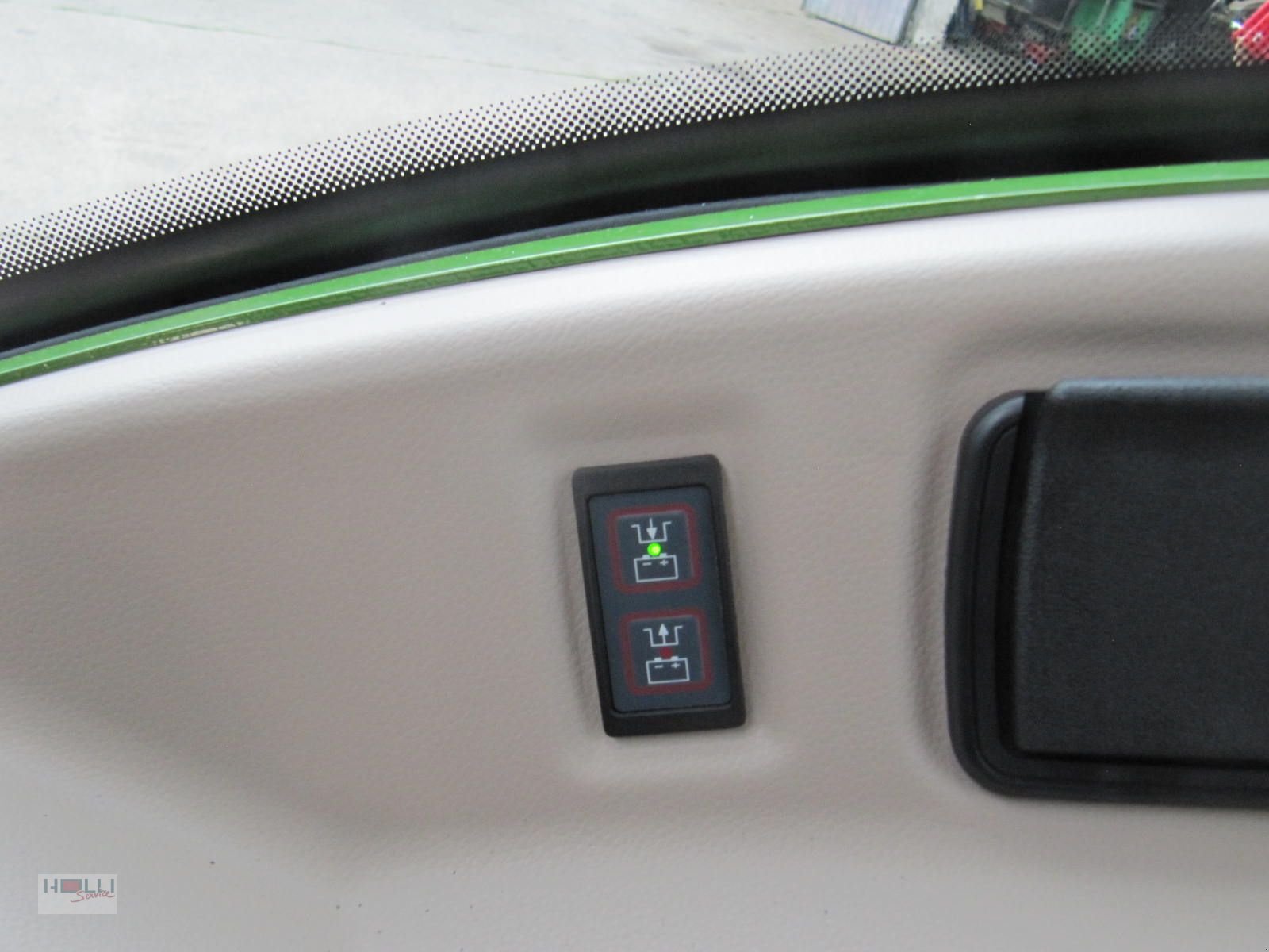 Traktor des Typs Fendt 724 Vario Profi+, Neumaschine in Niederneukirchen (Bild 12)