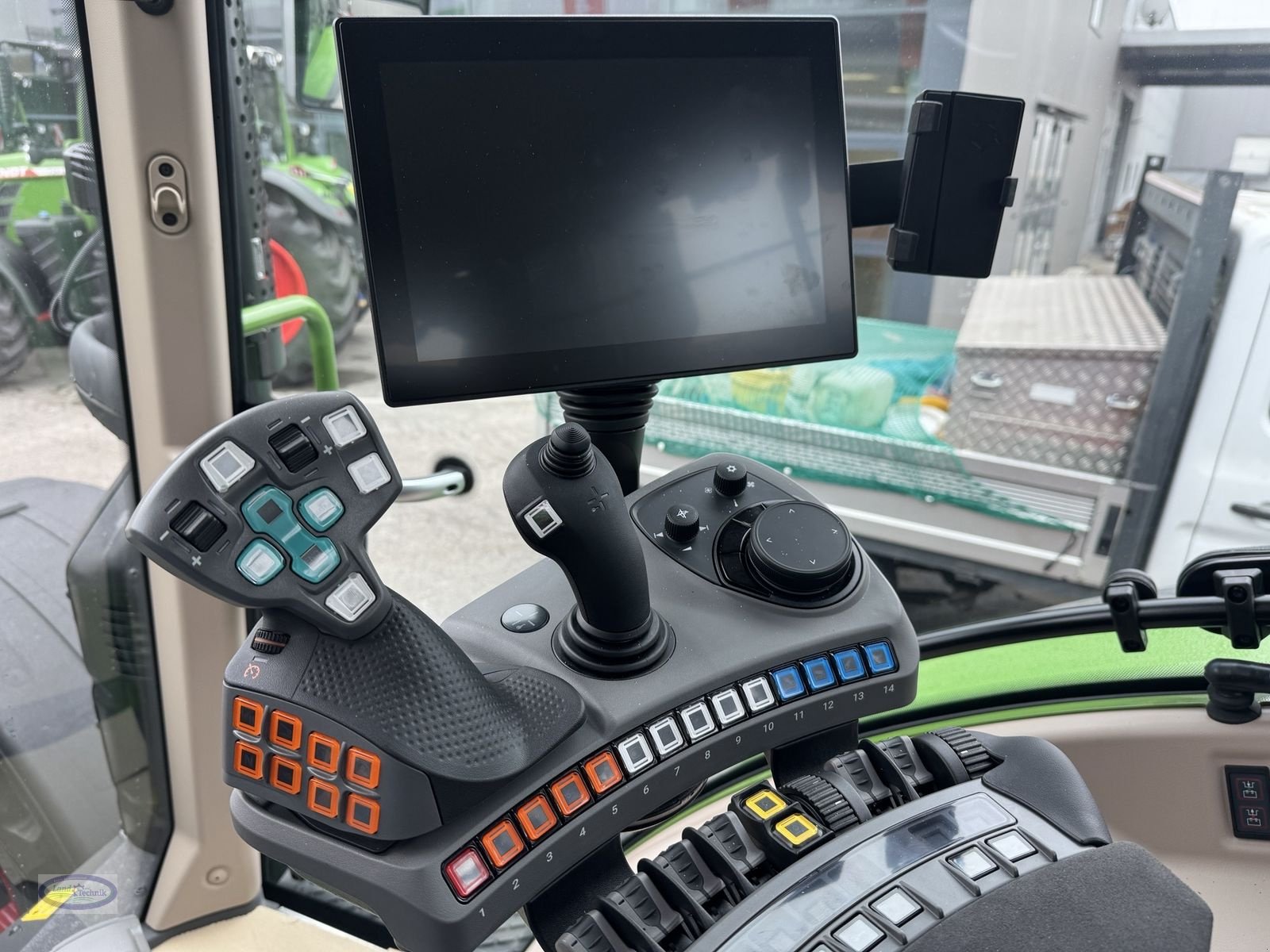 Traktor typu Fendt 724 Vario Profi+, Gebrauchtmaschine v Münzkirchen (Obrázek 20)