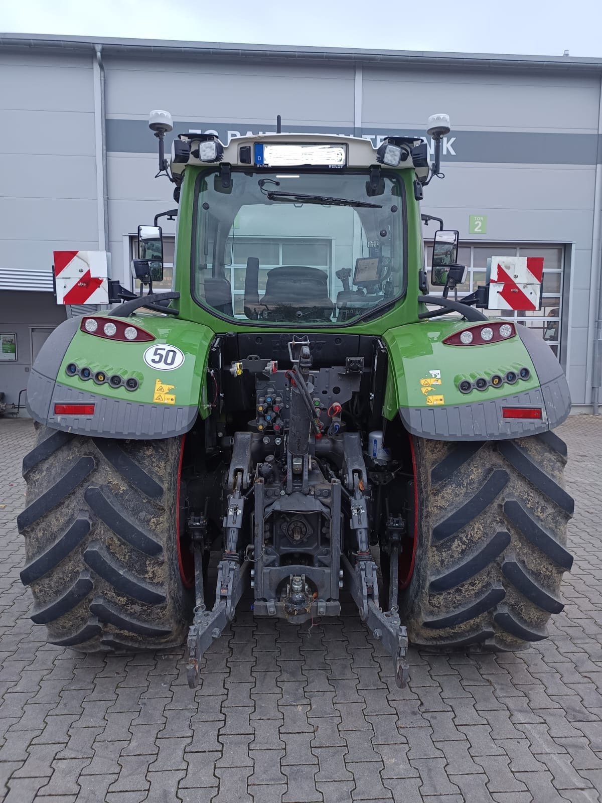 Traktor van het type Fendt 724 Vario Profi+   Motor neu, Gebrauchtmaschine in Pfullendorf (Foto 8)