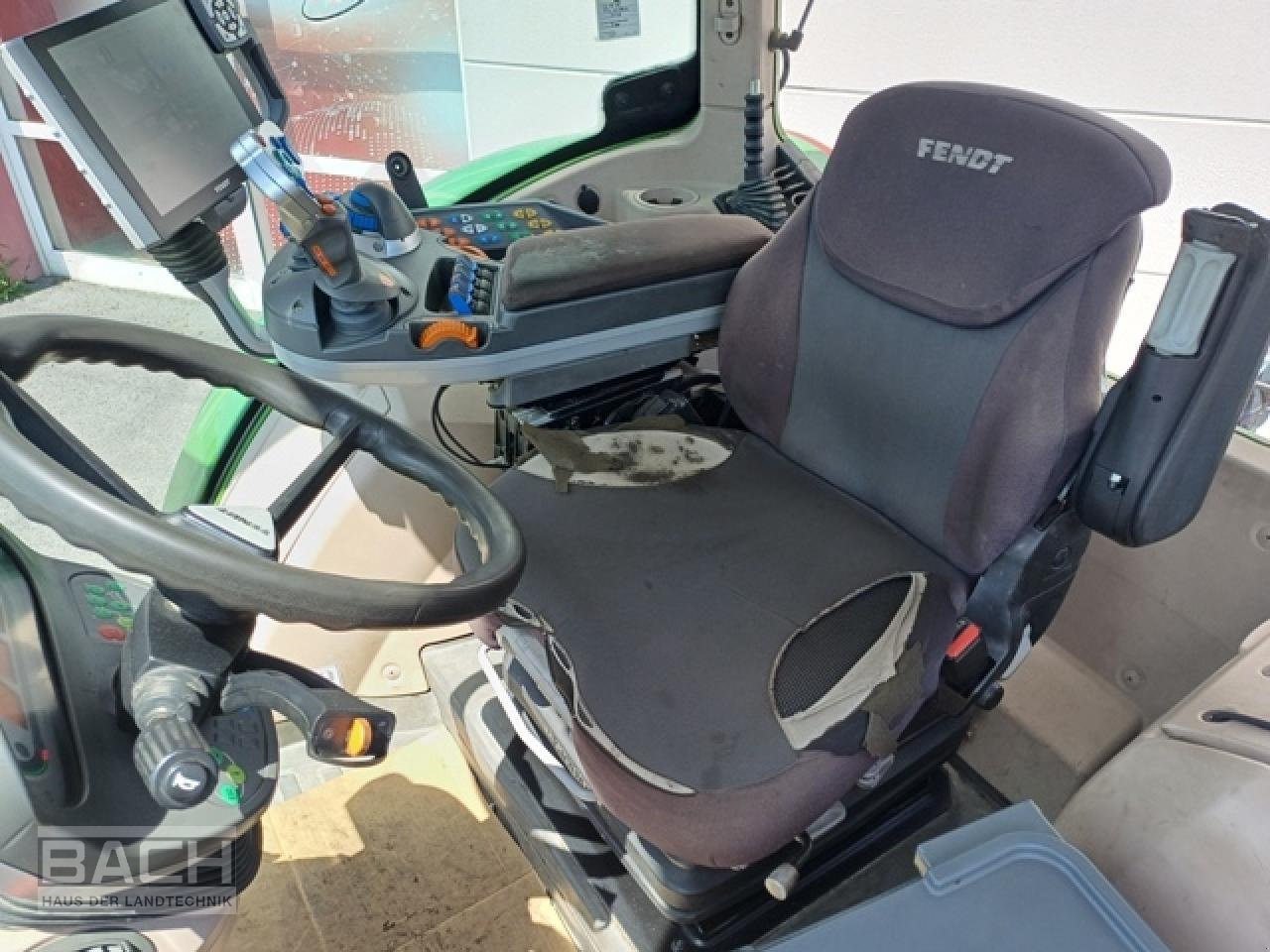 Traktor типа Fendt 724 VARIO PROFI PLUS, Gebrauchtmaschine в Boxberg-Seehof (Фотография 3)