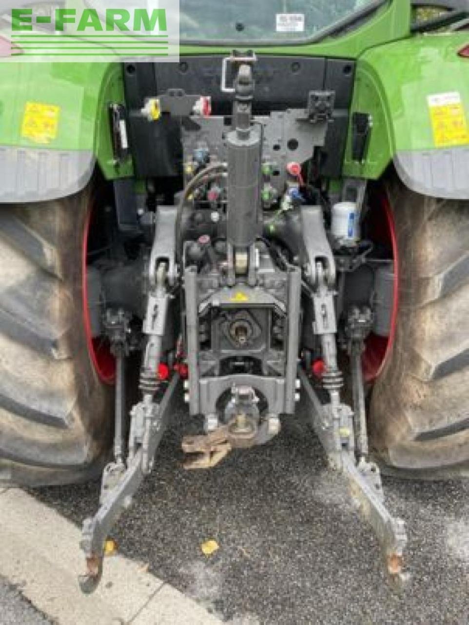 Traktor des Typs Fendt 724 vario profi plus, Gebrauchtmaschine in MONFERRAN (Bild 4)